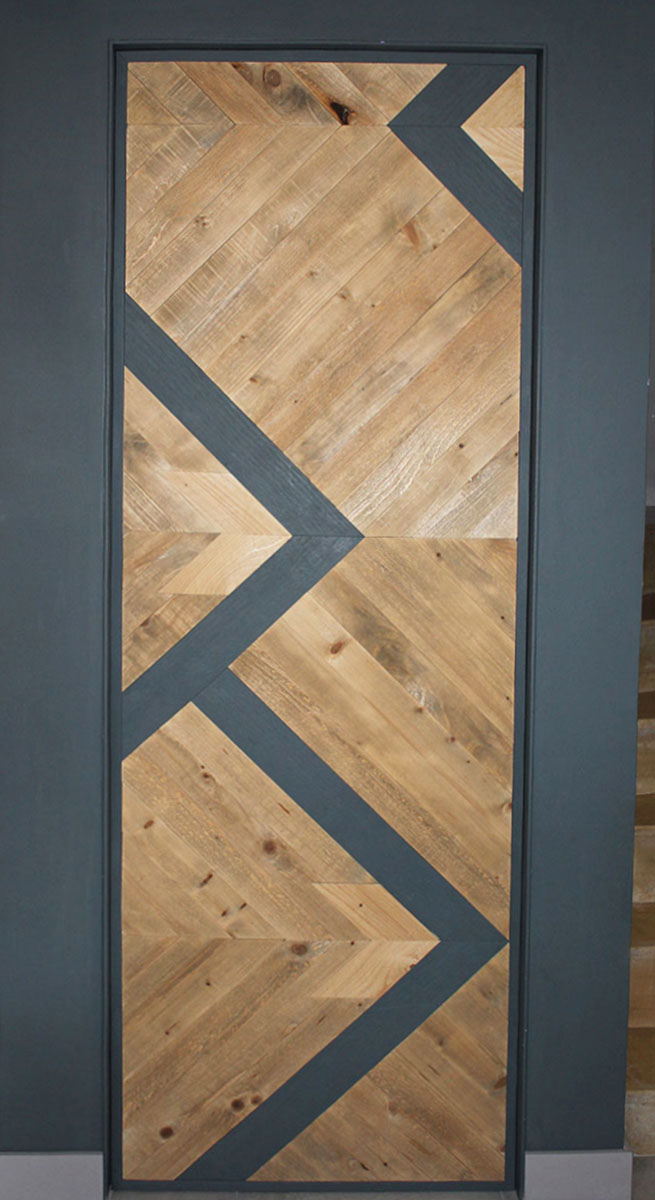Portes — Épicéa peint et naturel.