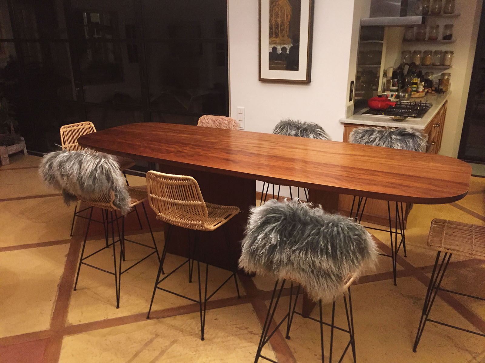 Table — Iroko huilé.