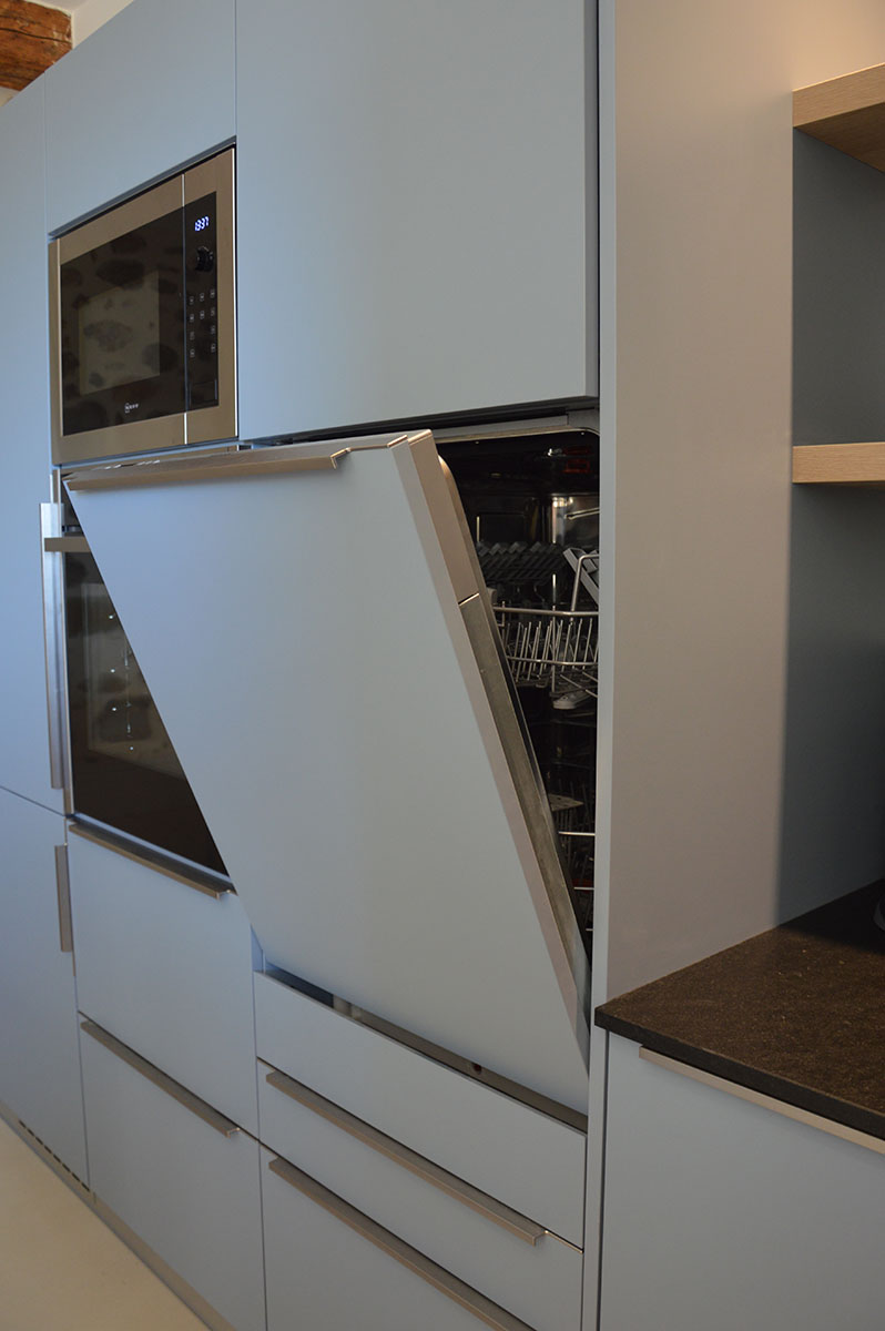 Instalation sur-élevée — Pratique, ergonomique.
Façade intégrale — Discret, harmonieux.